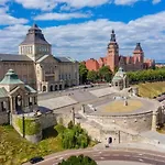 Hanza Tower Lux Jacuzzi & Sauna & Pool