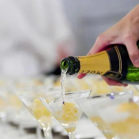 Hanza Tower Lux Jacuzzi & Sauna & Pool Διαμέρισμα