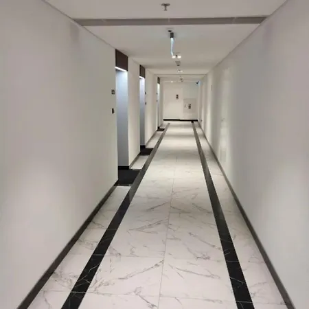 Hanza Tower Lux Jacuzzi & Sauna & Pool Apartamento *